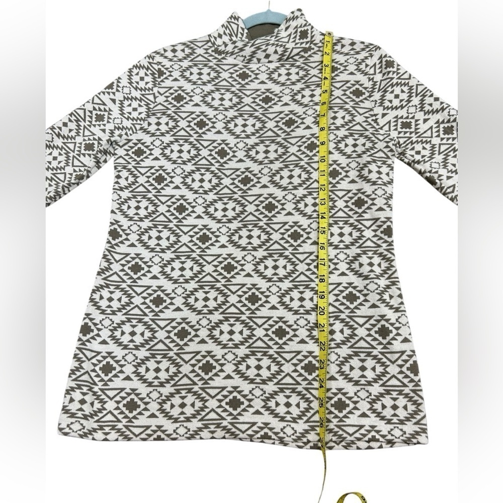 Duluth Trading Co Women’s Coolmax Mock Neck Cream Olive Aztec Pullover medium - Picture 13 of 14